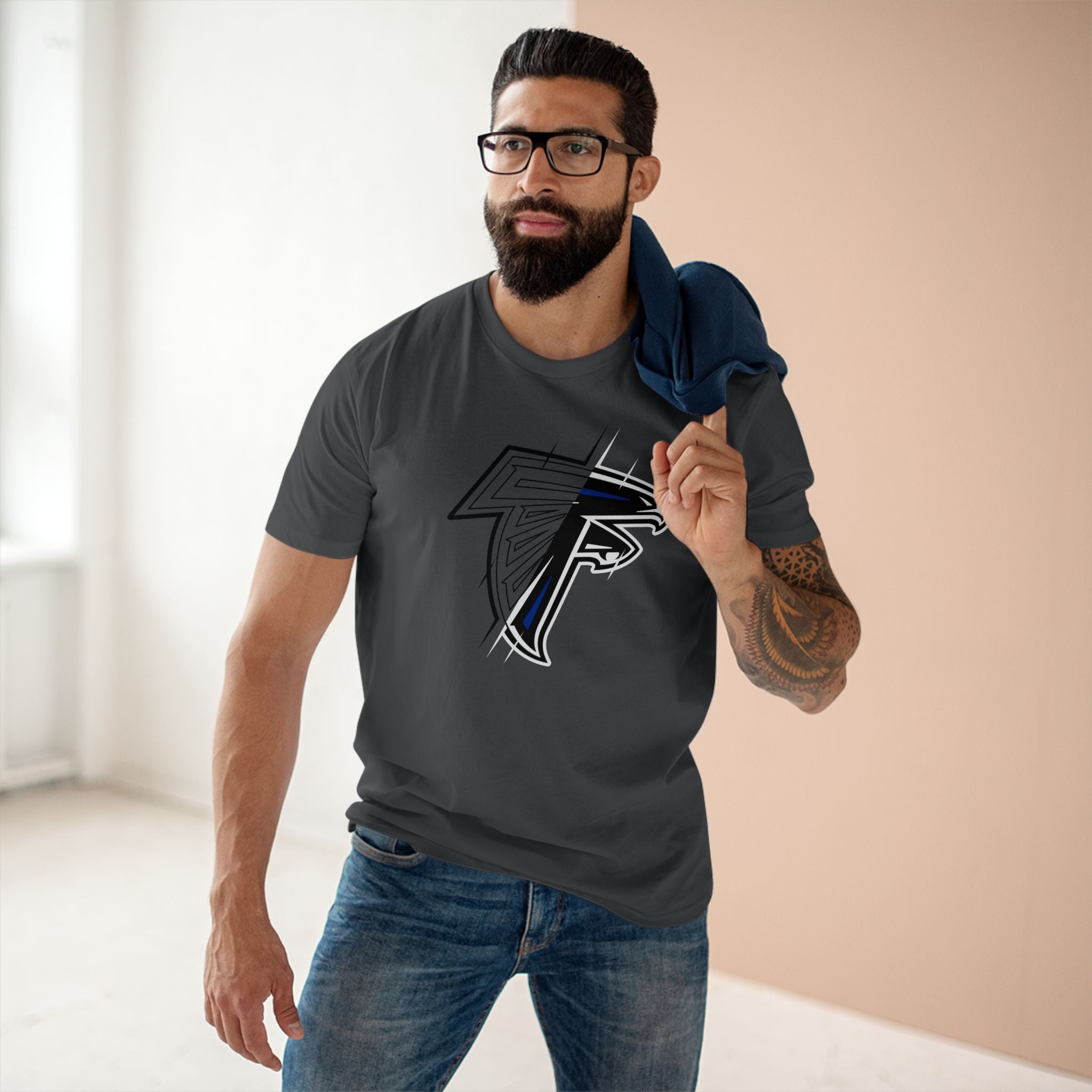 Falcon Outlined Tee